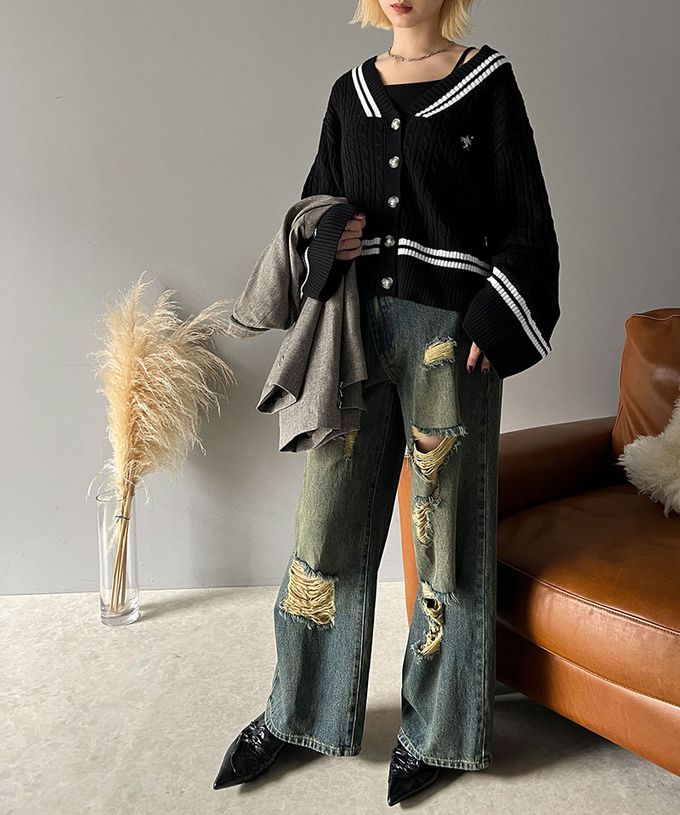 日本 Classical Elf - 顯瘦大V領麻花線條針織寬袖開襟衫-黑