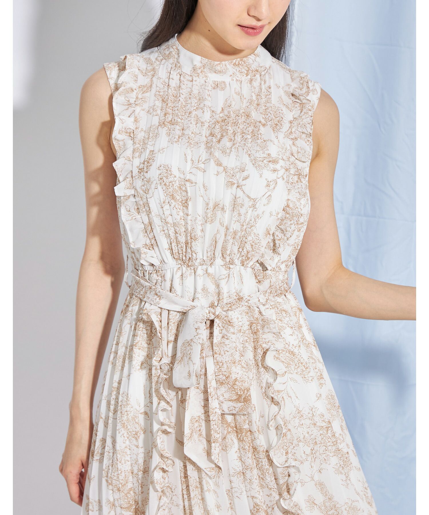 日本 tocco-closet - 波浪百褶綁帶雪紡洋裝-氣質杏