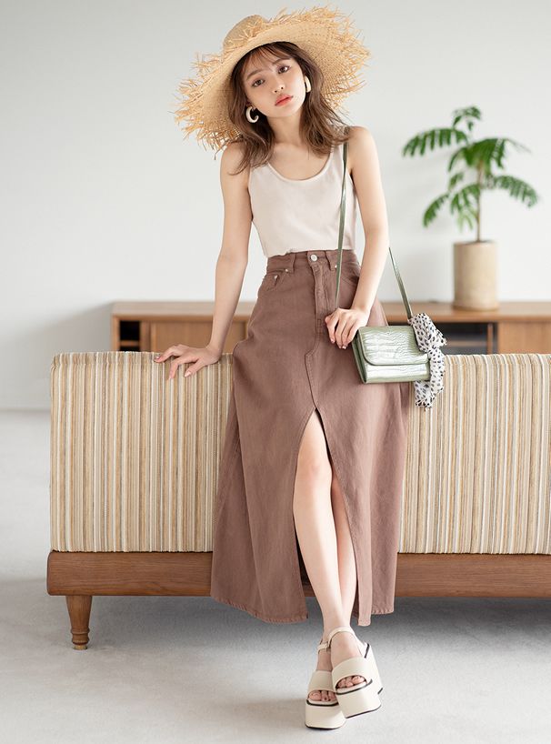 日本 GRL - 美背後深V交叉綁帶無袖背心(附罩杯)-時尚黑