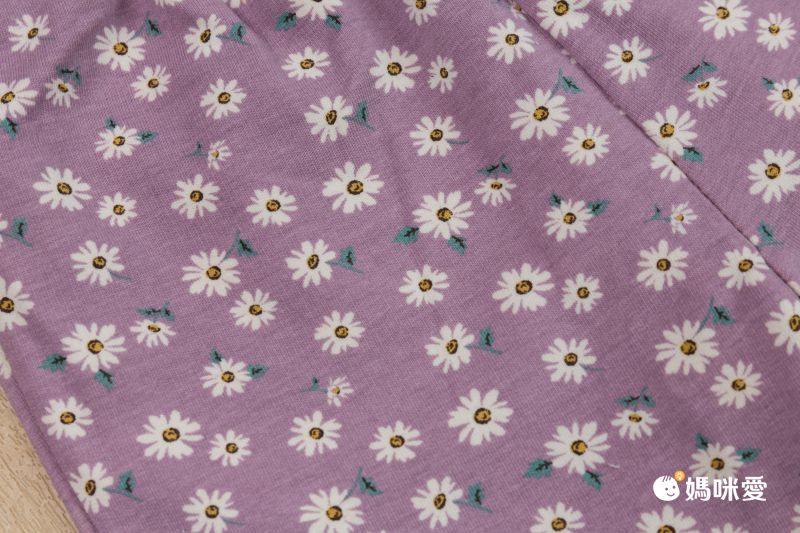 日本 BREEZE - 水陸二用百搭logo裝飾短褲-寶石綠