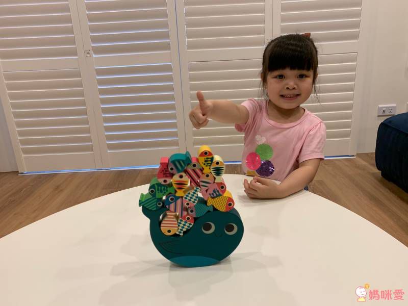 法國 Vilac 超質感玩具系列♔ 手提攜帶家家酒～帶出門詢問度超高★觸覺啟發桌遊～啟發幼兒大腦！