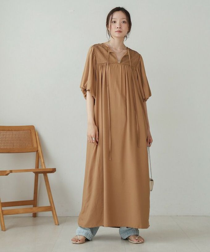 日本 Bab - 領口休閒綁帶泡泡短袖洋裝-經典黑 (M)