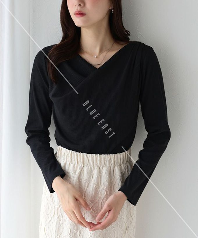 日本 BLUE EAST - 顯瘦V領垂墜感羅紋長袖上衣-深咖啡