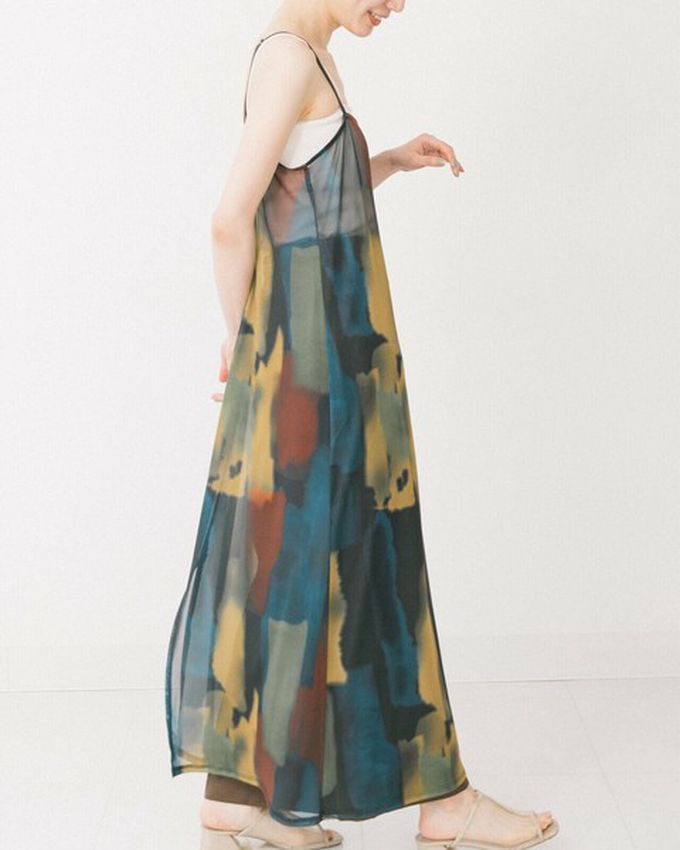 日本 gleam - 水彩暈染風夢境薄紗細肩帶洋裝-深藍系