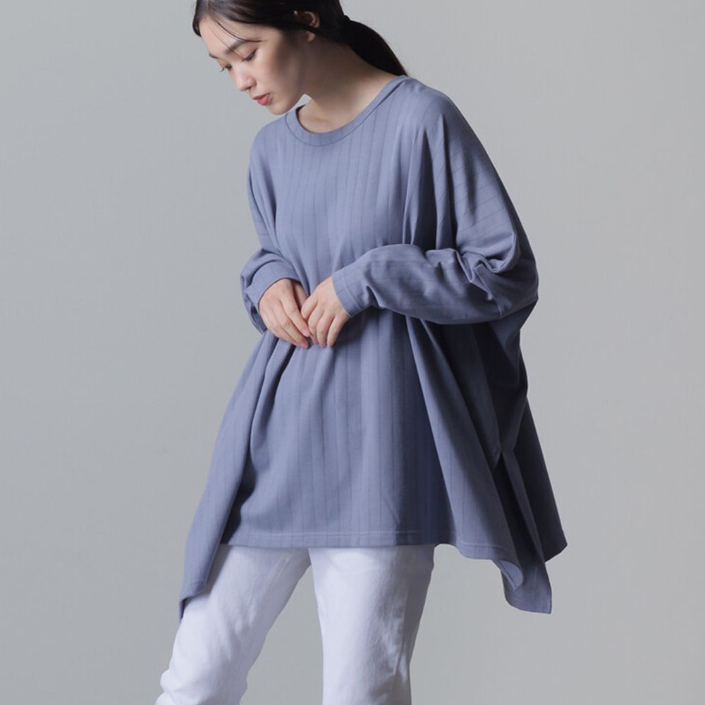 日本 OMNES - 直條壓紋寬版不規則衣襬針織上衣-灰藍 (Free size)