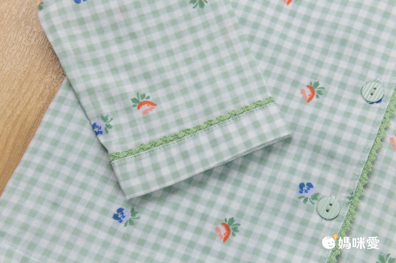 雙層棉紗布長袖家居睡衣套裝-小花綠格