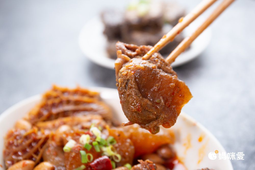 爆汁飽滿內餡！【立祥公寓】手工黑豬肉水餃 外皮Ｑ彈