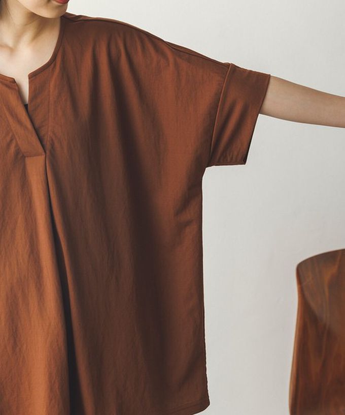 日本 Sans Souci 34+ - 接觸涼感 鑰匙領五分袖上衣-黑