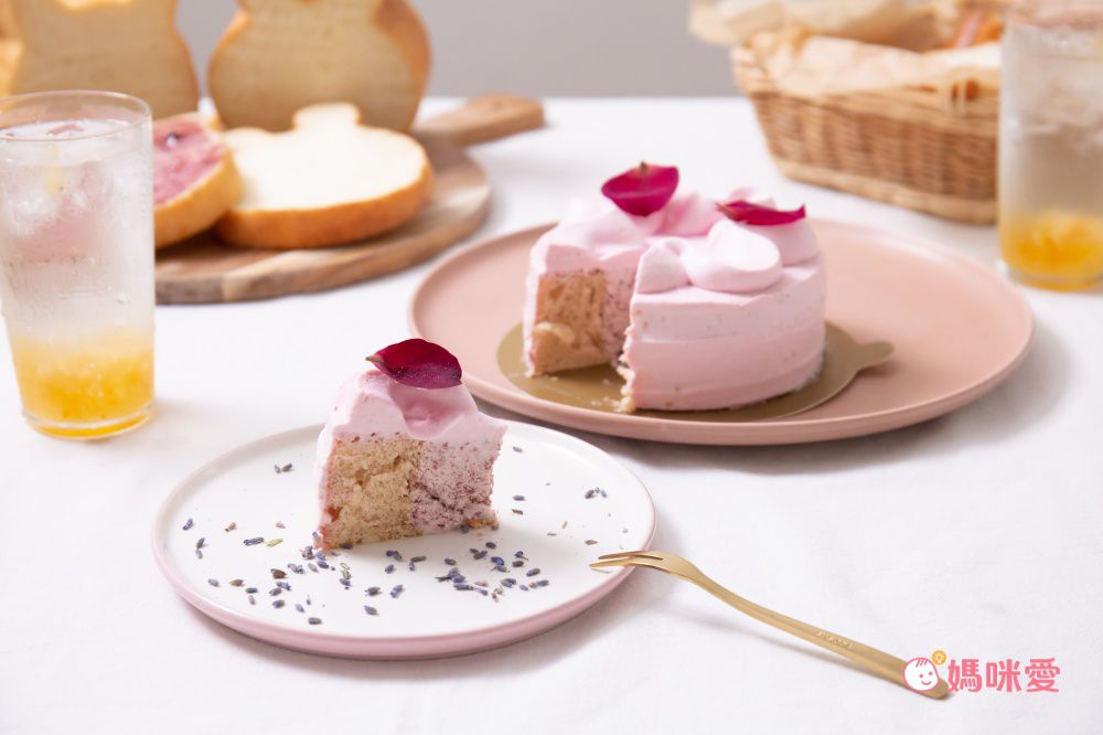 免運｜高雄排隊名店【奧瑪烘焙】日式崎風蛋糕/羅馬生乳包