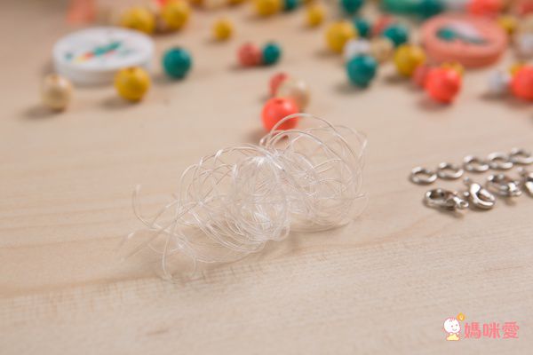 法國Janod - 串珠好好玩-孔雀羽衣