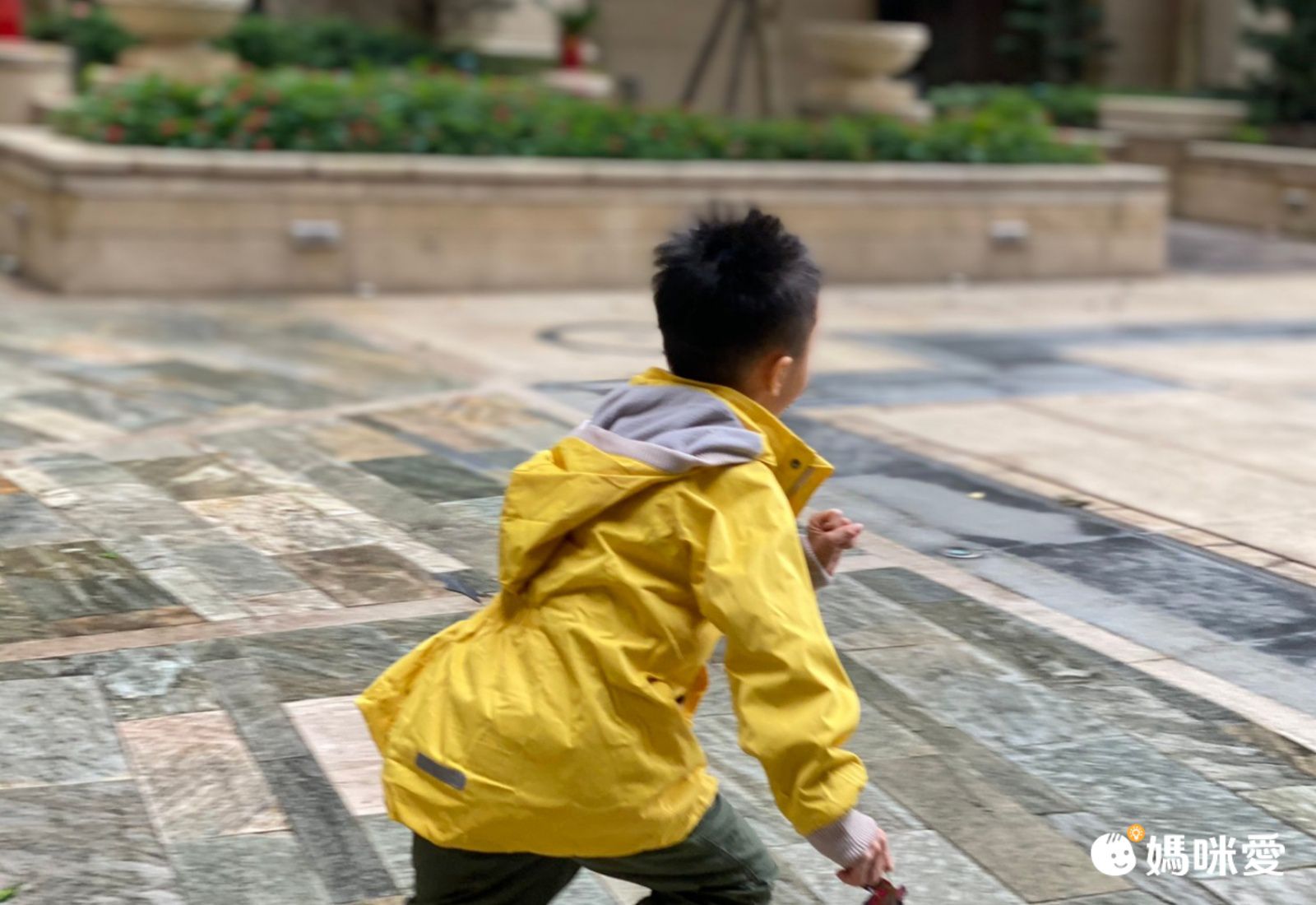 兒童防風防雨衝鋒外套，換季、秋冬濕冷天氣必備保暖外套