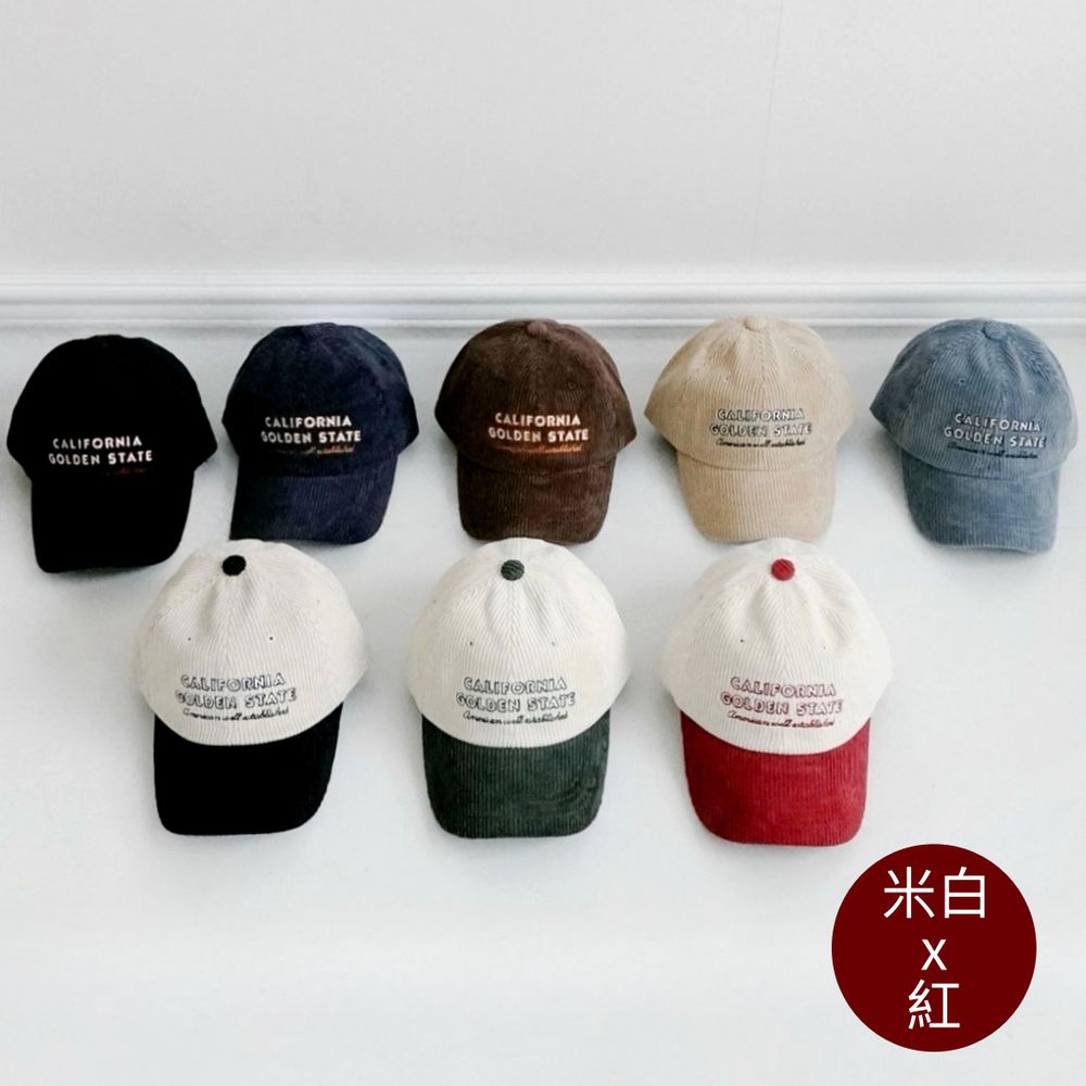 刺繡字母燈芯絨棒球老帽-米白X紅