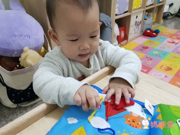 日本 Ed.Inter - 布玩系列 - 小手訓練百寶箱