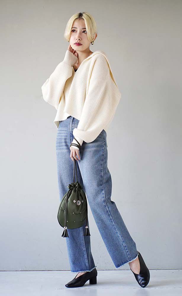 日本 zootie - 率性V領休閒感短版毛衣-杏白