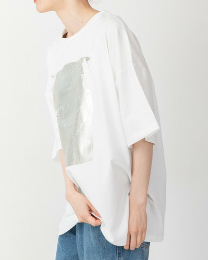 日本 gleam - 燙金光澤廓形寬版天竺棉短袖T恤-金x奶油杏