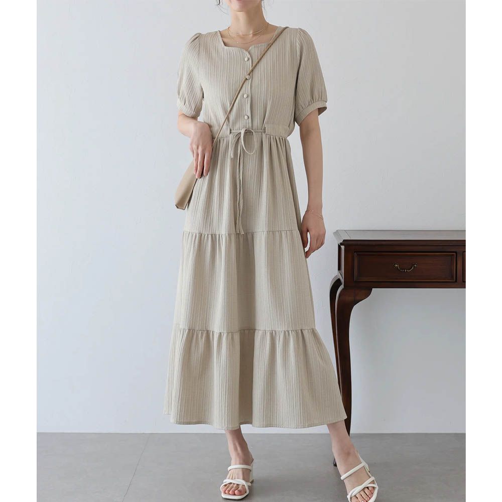 桃心領氣質分層短袖洋裝-卡其