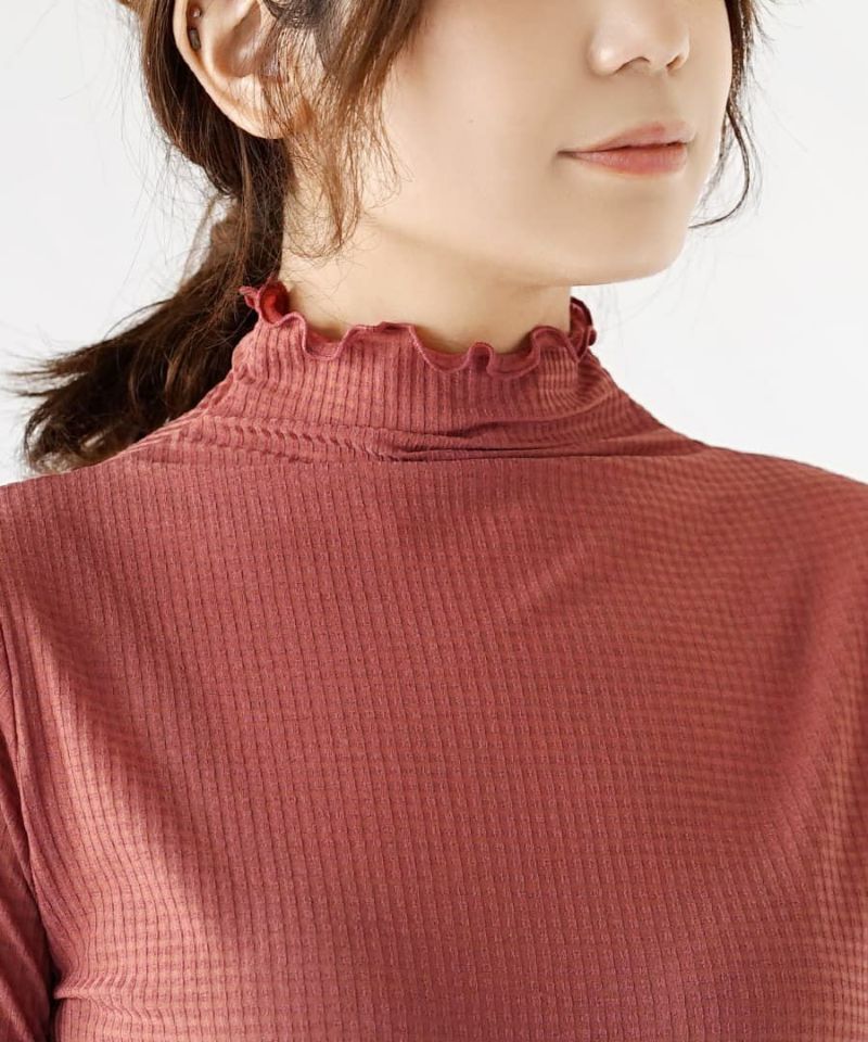 日本 zootie - 微透感木耳領格紋長袖內搭-米杏