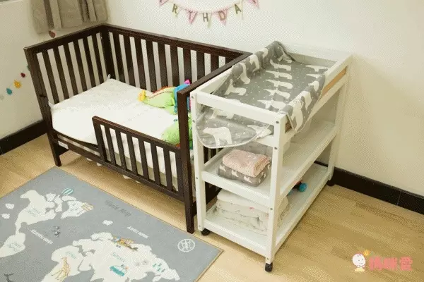 LEVANA 多功能尿布台 X 木製尿布台