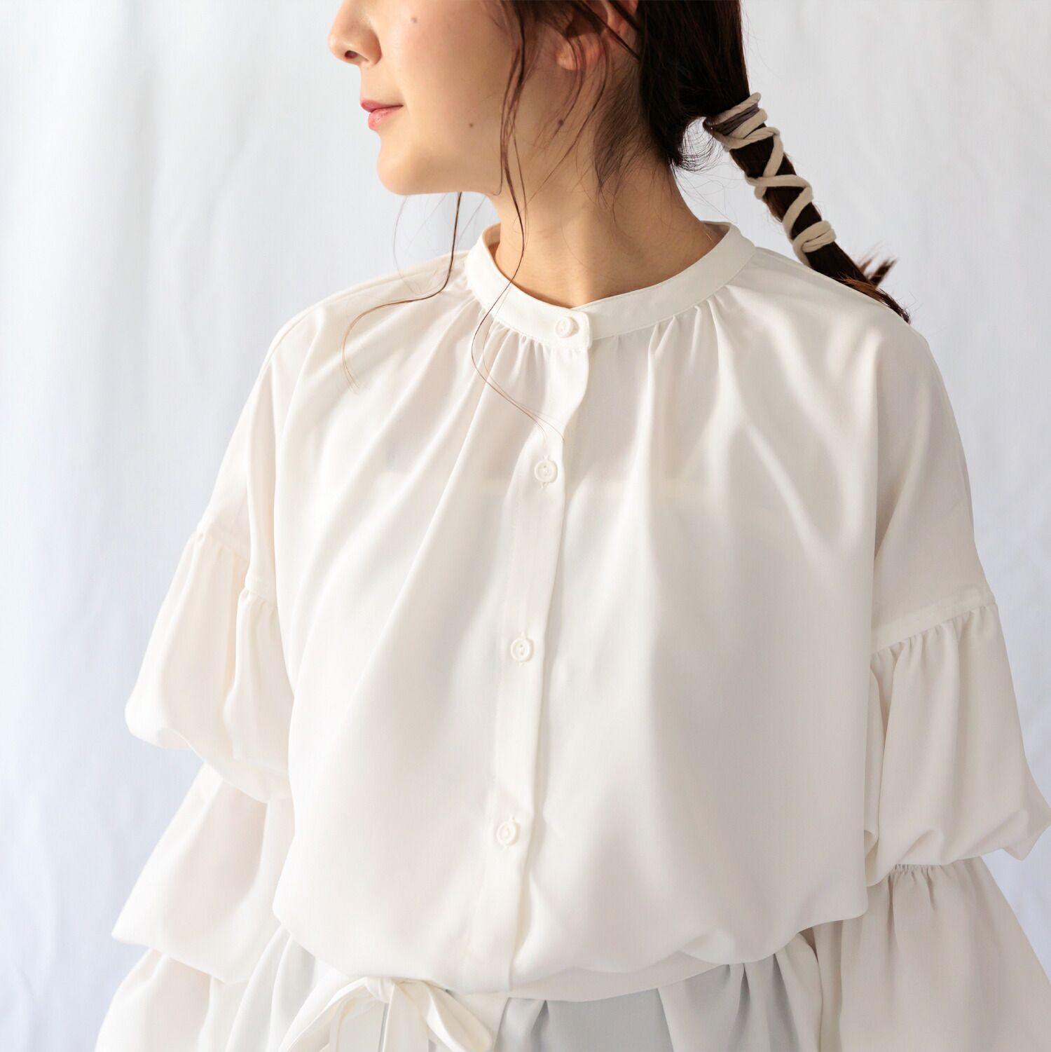 日本 ihuu - 甜美泡泡層次長袖襯衫-灰杏