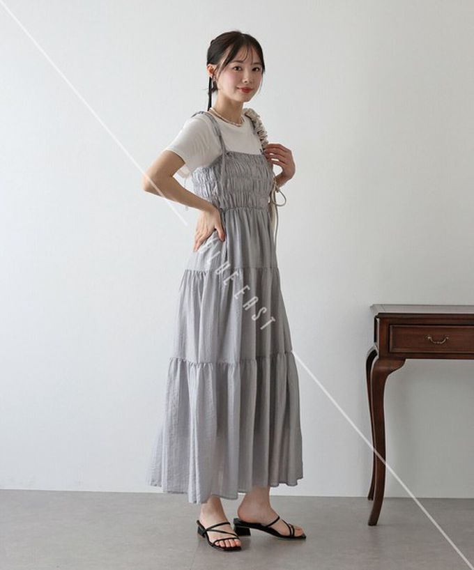 日本 BLUE EAST - 清爽透膚感皺摺綁帶分層洋裝-灰