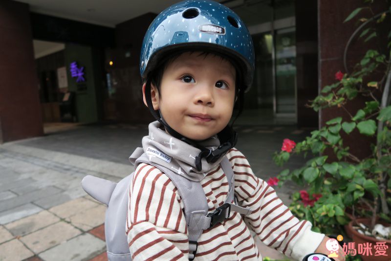 美國 Bazzle baby - 寶寶脖圍圍兜-繽紛愛心 (41*20cm/1入)