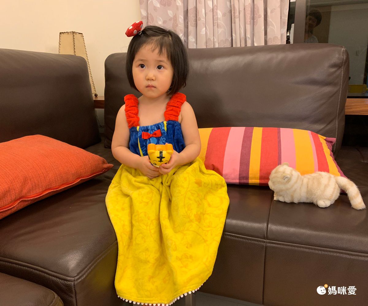 玩水必備！迪士尼公主浴巾、海灘/游泳浴巾