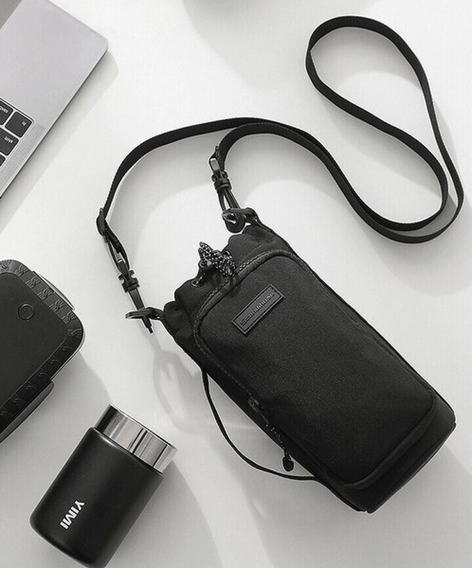 日本 LIZDAYS - 防潑水 手機水壺收納隨身側背小包-煙燻藍