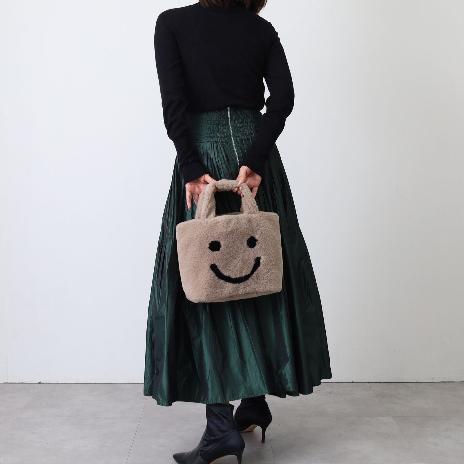 日本 COOCO - SMILEY聯名款 毛絨手提包/托特包(附小包)-芥黃 (W25*H23*D15cm)