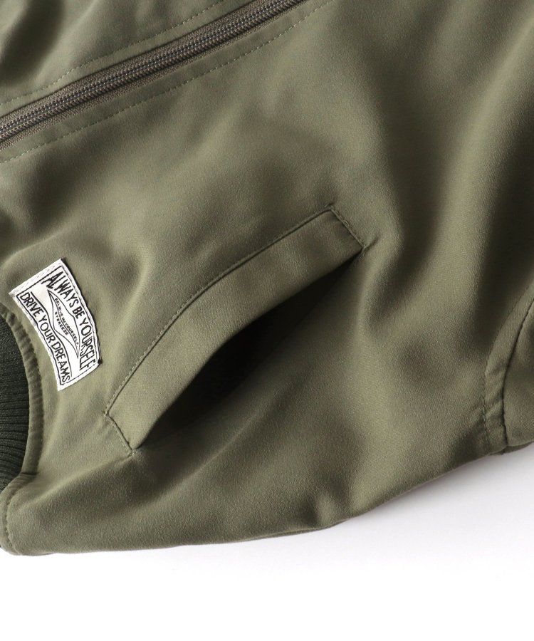 日本 BREEZE - 背後標語帥氣MA-1飛行夾克-焦糖豹紋