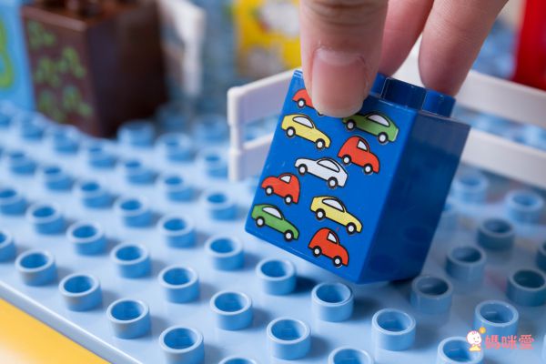 3 in 1 益智積木學習桌 ✖ 軌道滾球積木【獨家現省優惠】↗