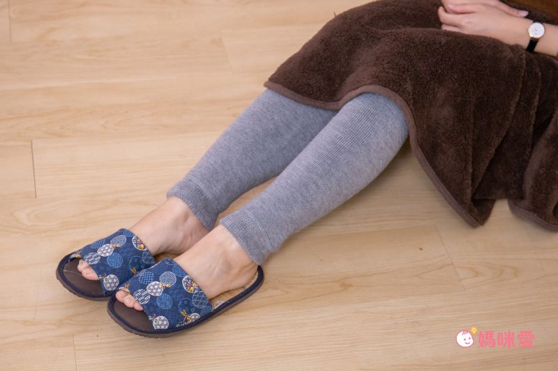 日本女裝代購 - 日本製 內刷毛保暖襪套-長度46cm-時尚黑 (F)