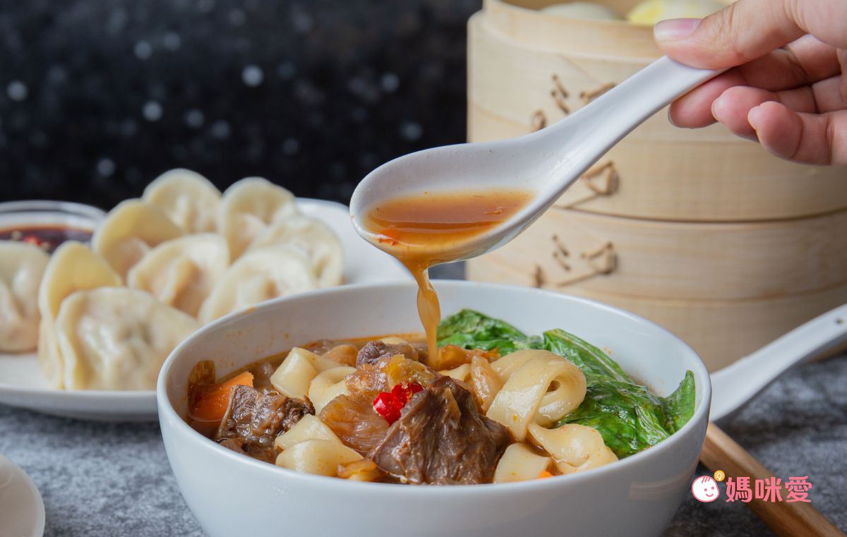 獨家團購！KTV紅燒半筋半肉牛肉麵＆手工豬肉水餃