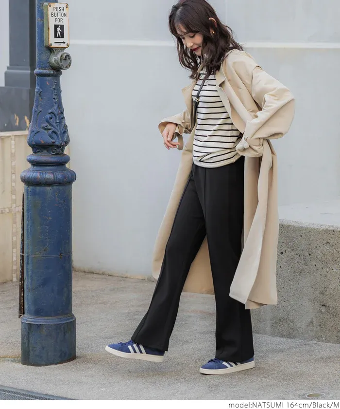 日本 COCA - 裏起毛摺線美腿微喇叭褲-黑