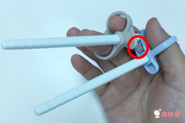 日本 Combi - 三階段彈力學習筷-左手-橘-＋贈學習筷環保收納袋