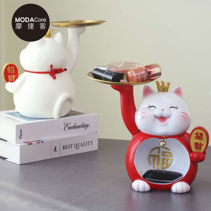 MODACore 摩達客 - ◉春節開運◉呆萌福氣頂托盤招財貓擺飾(紅色款) 糖果收納聚寶盆-紅色