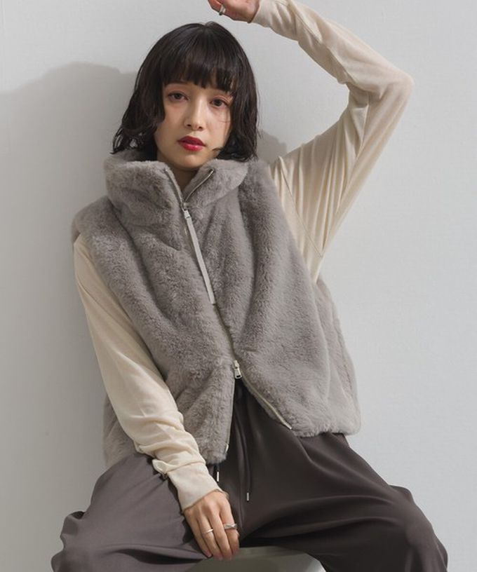 日本 ELENCARE DUE - 柔軟蓬鬆仿毛立領雙拉鍊背心-摩卡灰