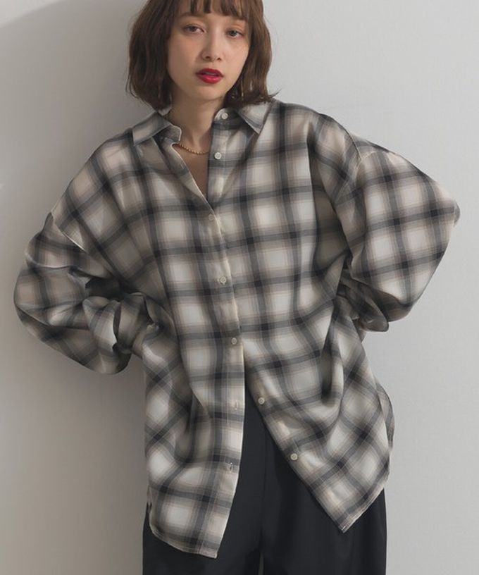 日本 ELENCARE DUE - 2way穿法輕盈透膚寬版薄襯衫-格紋-淺灰綠