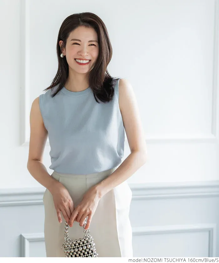 日本 COCA - 嫘縈混涼爽彈性無袖上衣-淺藍