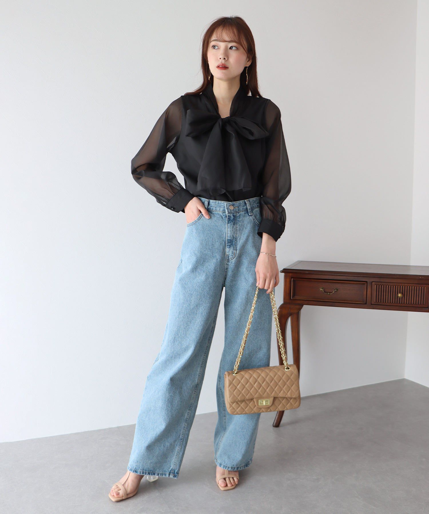 日本 BLUE EAST - 浪漫歐根紗蝴蝶結長袖上衣-黑