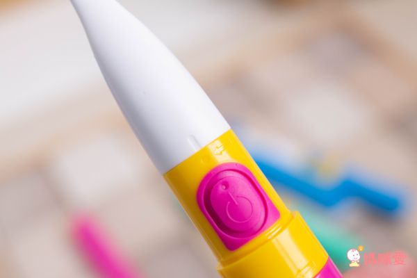  英國brush-baby 攜帶式聲波電動牙刷