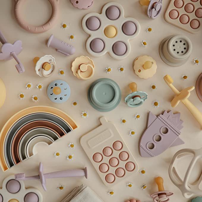 美國 Mushie - 手機按壓玩具-腮紅