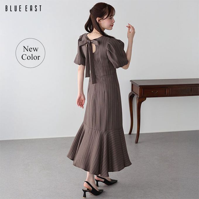 日本 BLUE EAST - 優雅方領後綁帶泡泡袖魚尾洋裝-格紋-黑 (M)