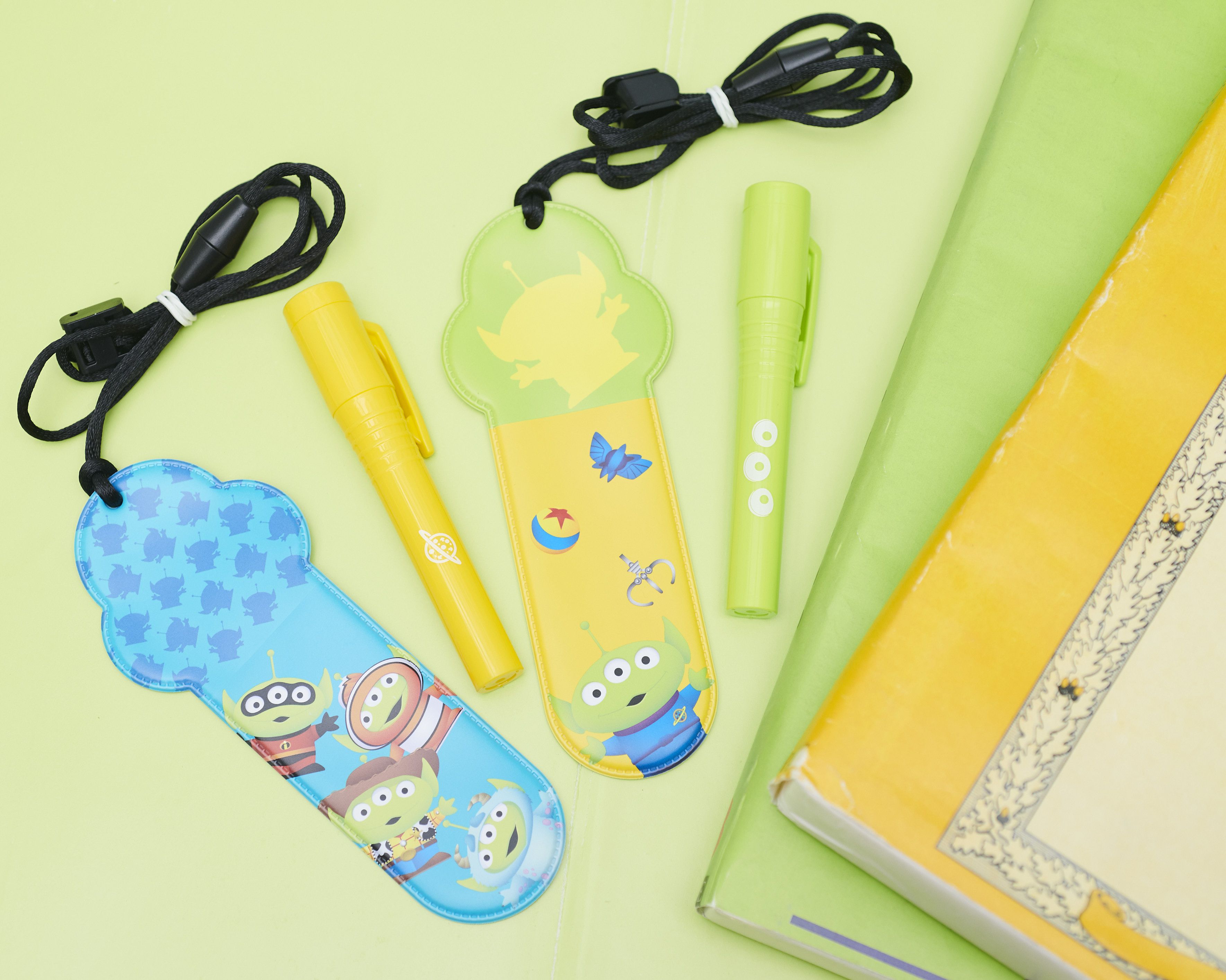 日本 Cleverin 加護靈 - 筆型 三眼怪圖案款-專用筆殼＋三眼怪圖案筆袋＋抗菌筆芯1.0g兩支