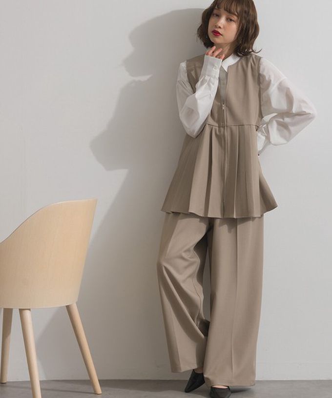 日本 ELENCARE DUE - 正式感斜紋布優雅百褶背心-象牙米