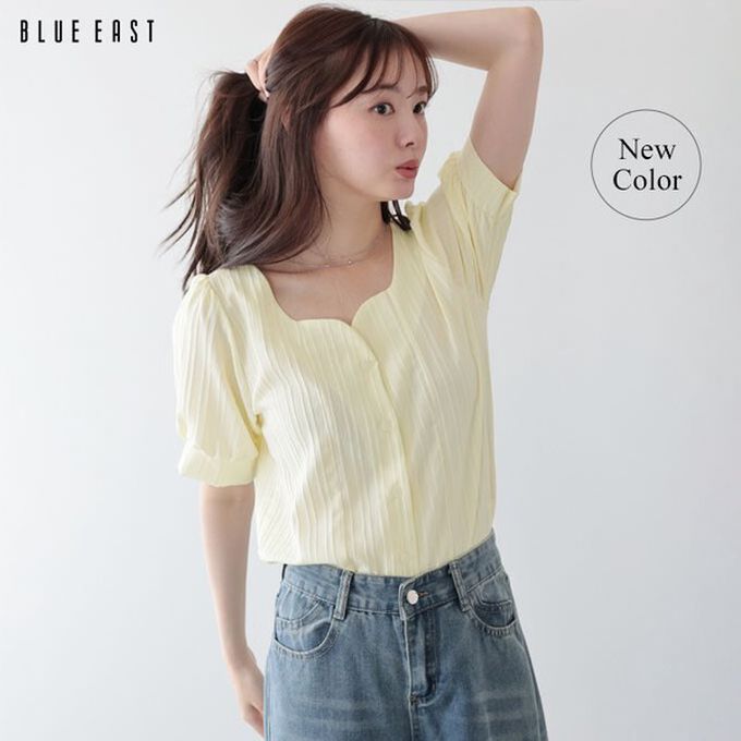 日本 BLUE EAST - 韓國製 心型領細緻泡泡短袖襯衫-白
