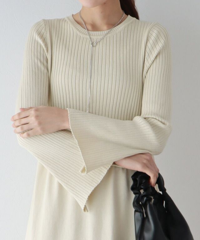 日本 BLUE EAST - 優雅花瓣袖羅紋針織洋裝-粉膚