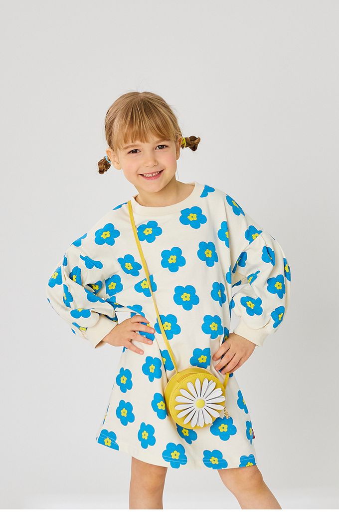 韓國 OZKIZ - (附包包)滿版藍花印長袖連身洋裝-米