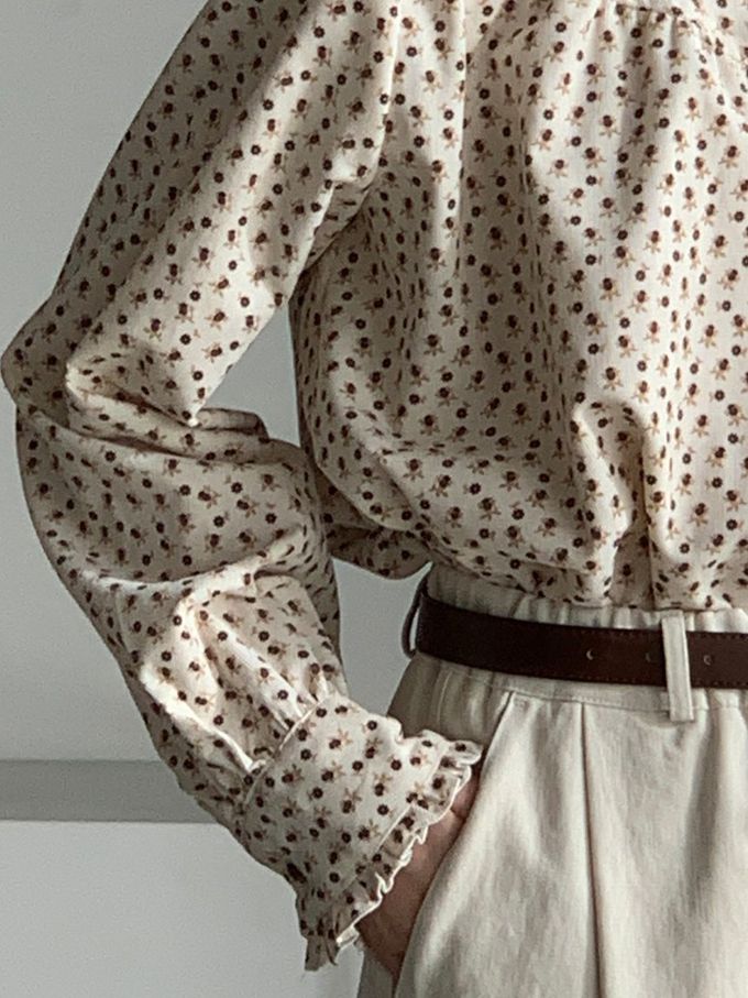 韓國女裝連線 - 滿版小花朵燈芯絨長袖襯衫-米 (FREE)