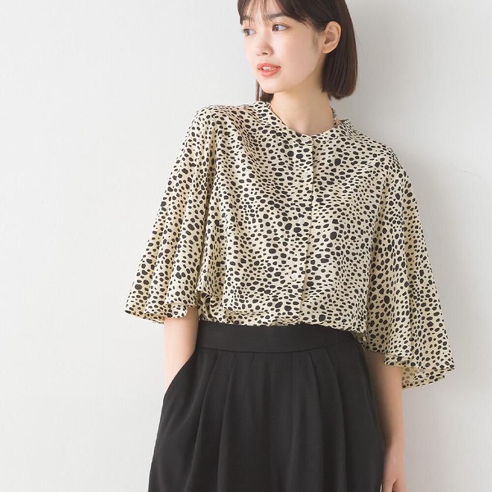 日本 OMNES - 純棉嫘縈 優雅喇叭袖襯衫-象牙米斑點