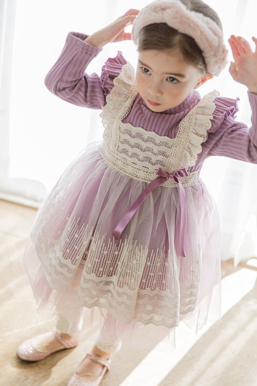 韓國 mari an u - (裏起毛)假蕾絲圍裙立體領網紗洋裝-薰衣紫